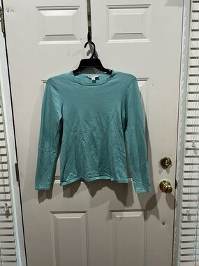 Pendleton Women's Long-Sleeve Crewneck Top in Seafoam Green